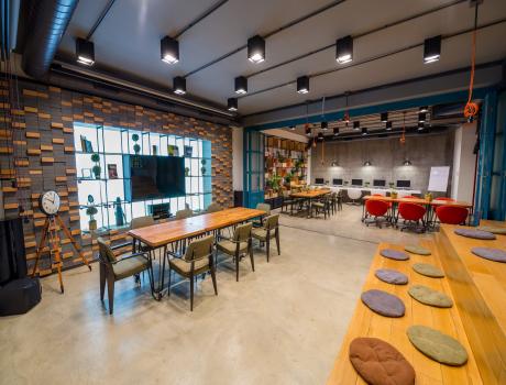 Commercial Space Design and Decoration